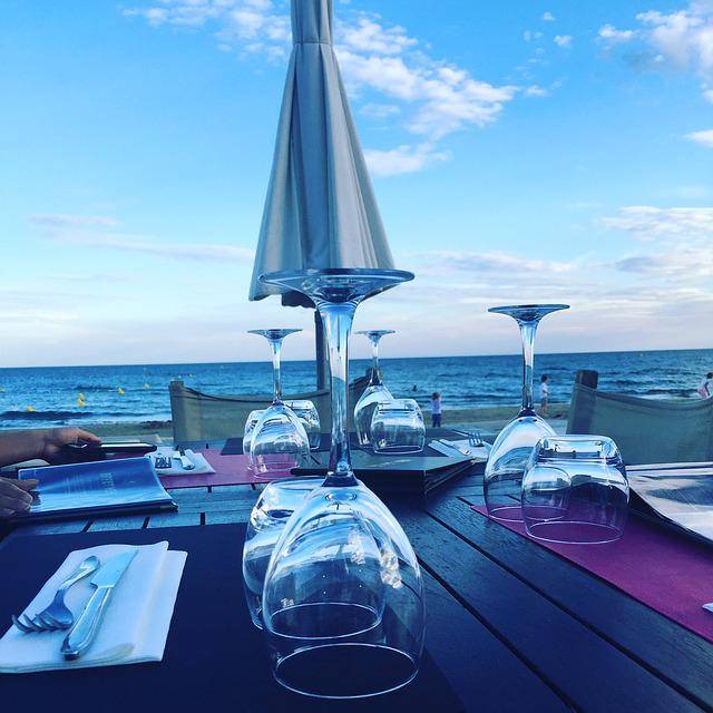 Where to find the best beach restaurants Barcelona?