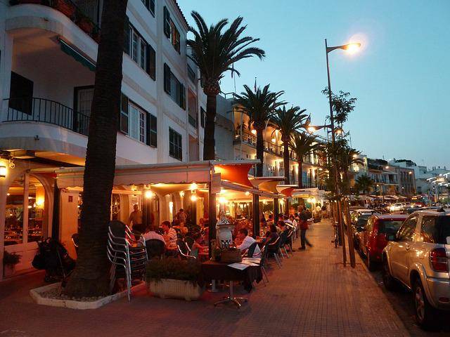 Best beach towns in menorca
