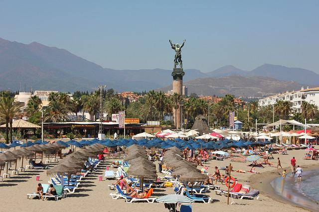 Best beaches between Malaga and Marbella