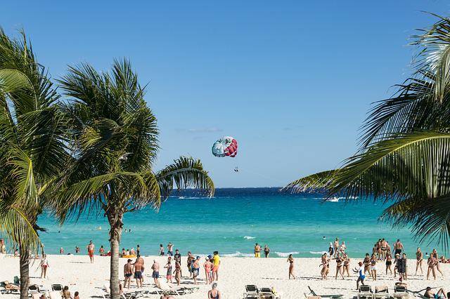 Best party hotels in Ibiza playa d en bossa