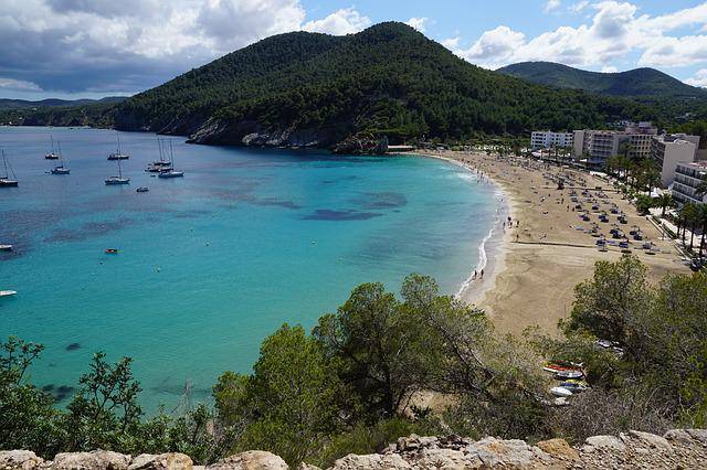 Best place to stay in ibiza for 30 year olds
