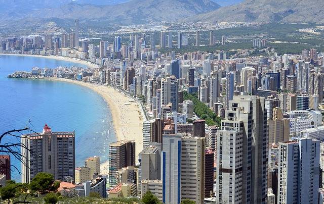 Where to stay in Alicante near beach?